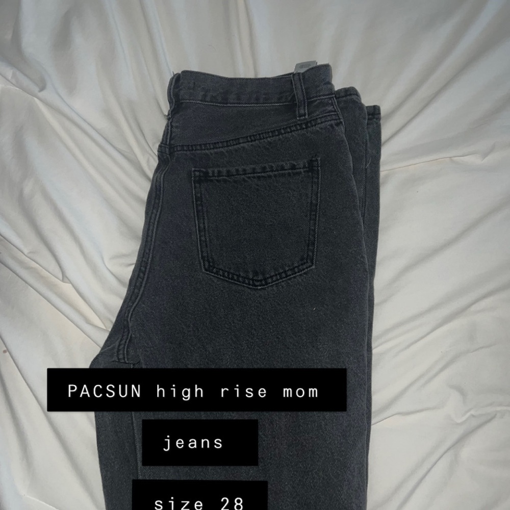 PacSun High Rise Mom Jeans - Black